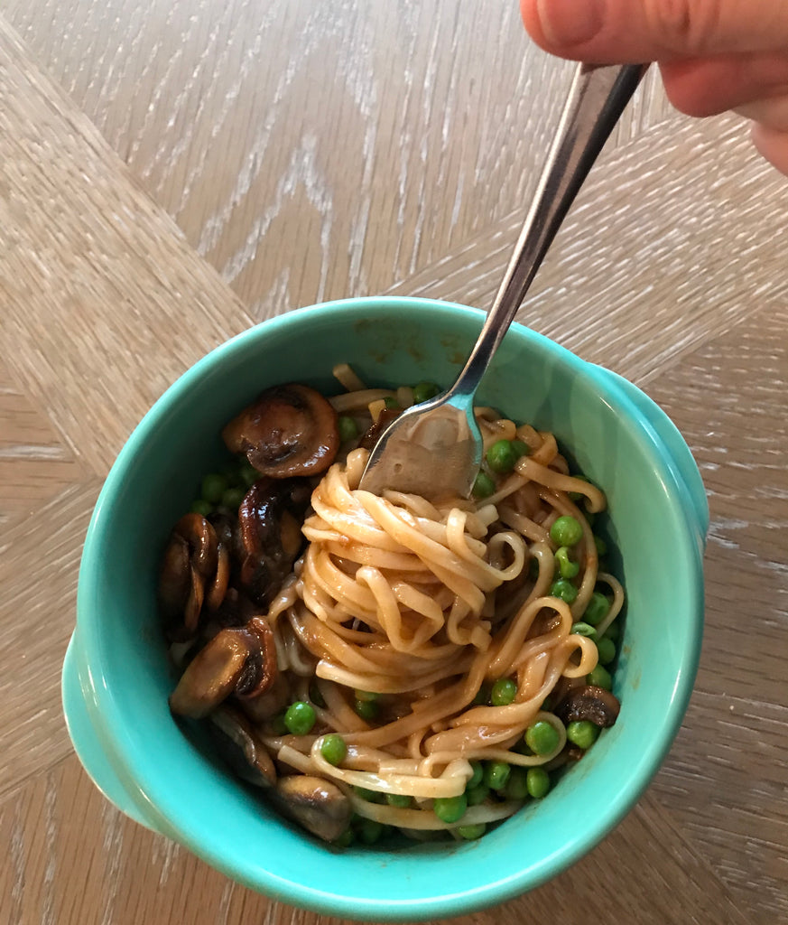 Quick Udon with Mushrooms and Peas